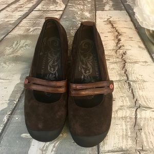 Brown Leather & Suede Merrell Mary Janes
